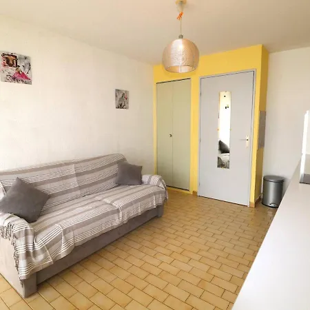 Cosy Avec Parking, Proche Et Commerces Au Grau-du-roi - Fr-1-307-223 *