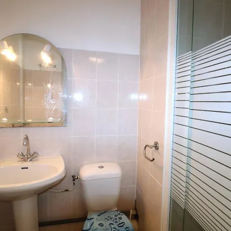 Cosy Avec Parking, Proche Et Commerces Au Grau-du-roi - Fr-1-307-223 Apartmán Le Grau-du-Roi